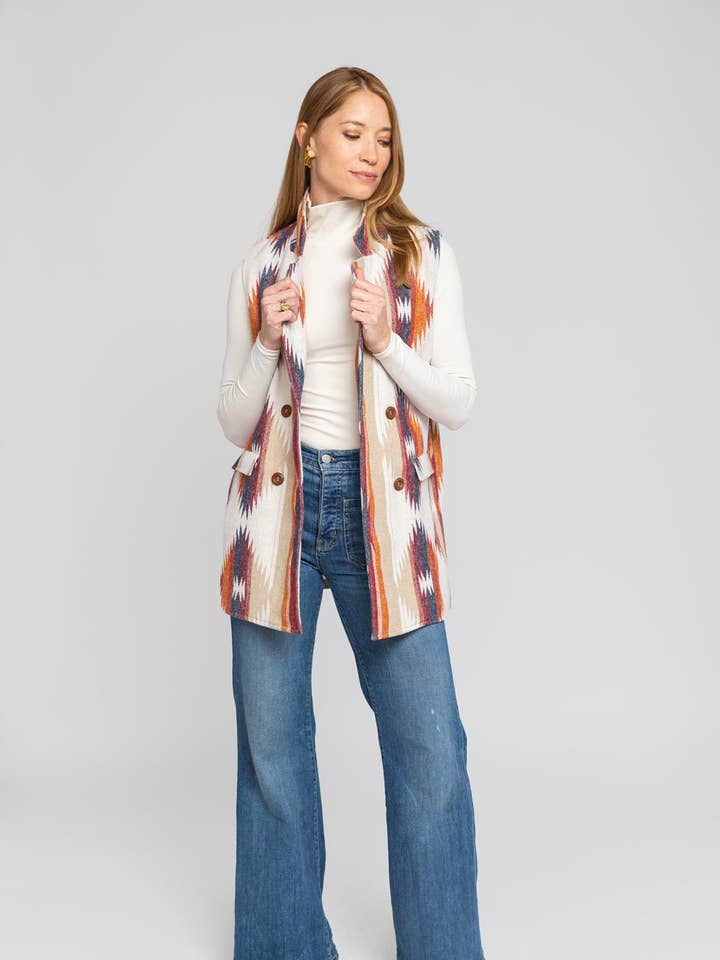 EL CHALECO CON DOBLE BOTONADURA SONORA para venta al por mayor de Modafleur