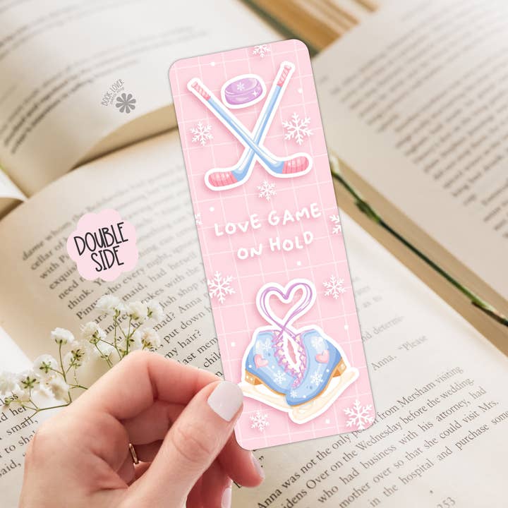 Amour Jeu en Attente Romance de Hockey Girlie Marque-page Livresque pour la vente par Book Lover Merch Shop