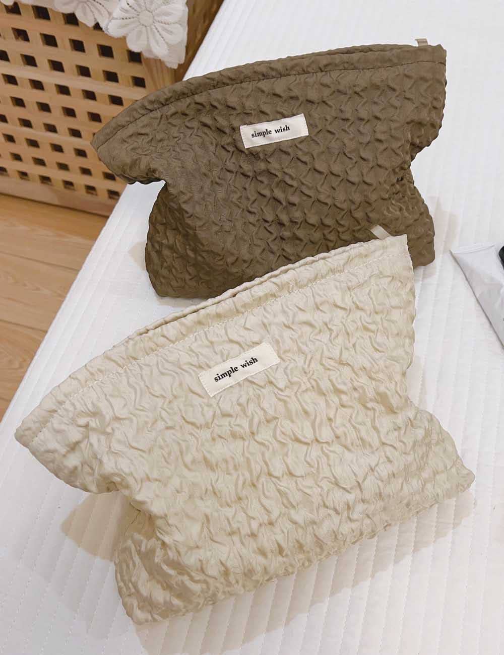 Dipped Shop - Wholesale Makeup/Cosmetic Bag - Simple Solid Color Large Capacity Makeup Bag DPP25E8561