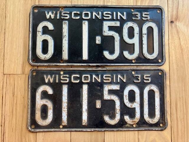 Pair of 1935 Wisconsin License Plates for wholesale by RusticPlates