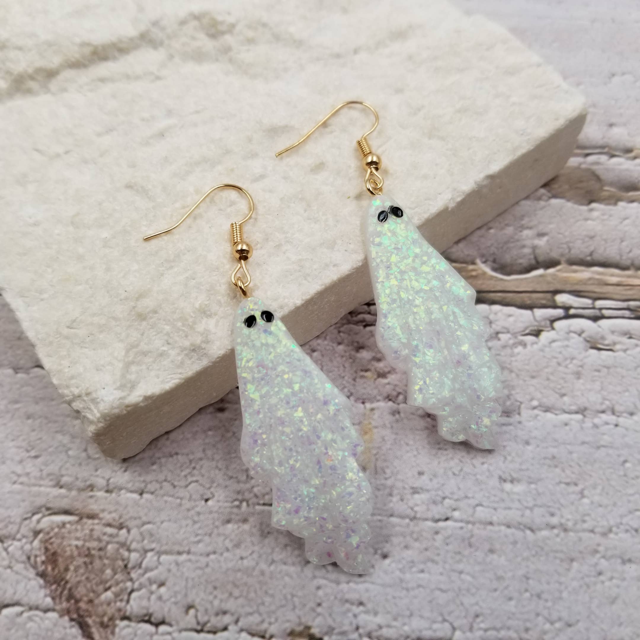 Treasure Wholesale - Wholesale Dangle Earrings - Halloween White Ghost Earrings1