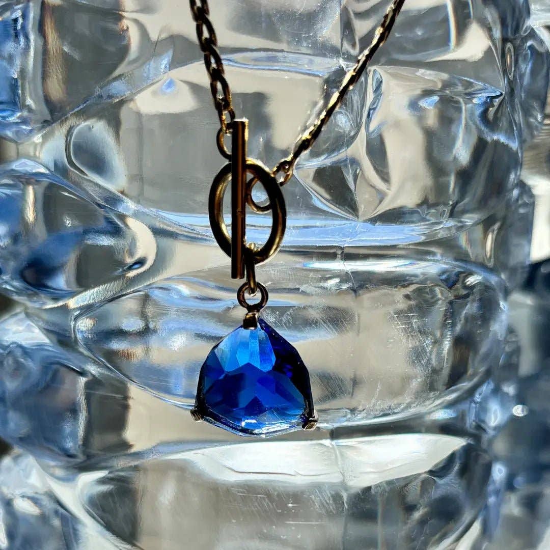 OE! - Wholesale Pendant/Charm Necklace - LIGHTS – GOLD CHAIN NECKLACE WITH PENDANT8