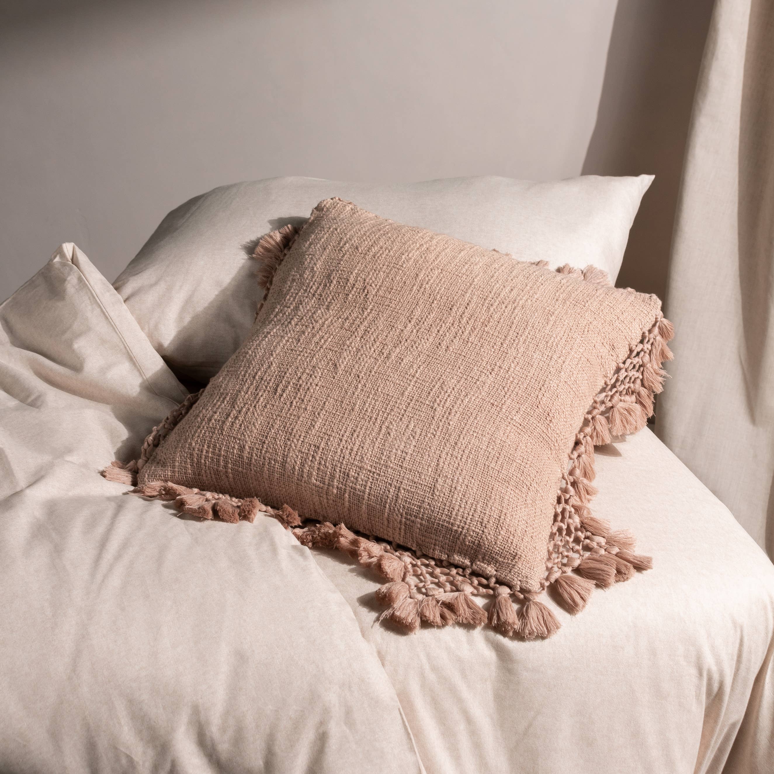 Fard à joues Coussin à pompons en macramé Anko Blush en vente sur Faire3