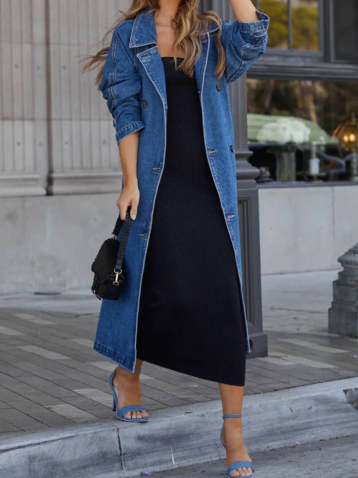 Manteau long en denim à boutons devant pour la vente par AZSHOP Trading LLC