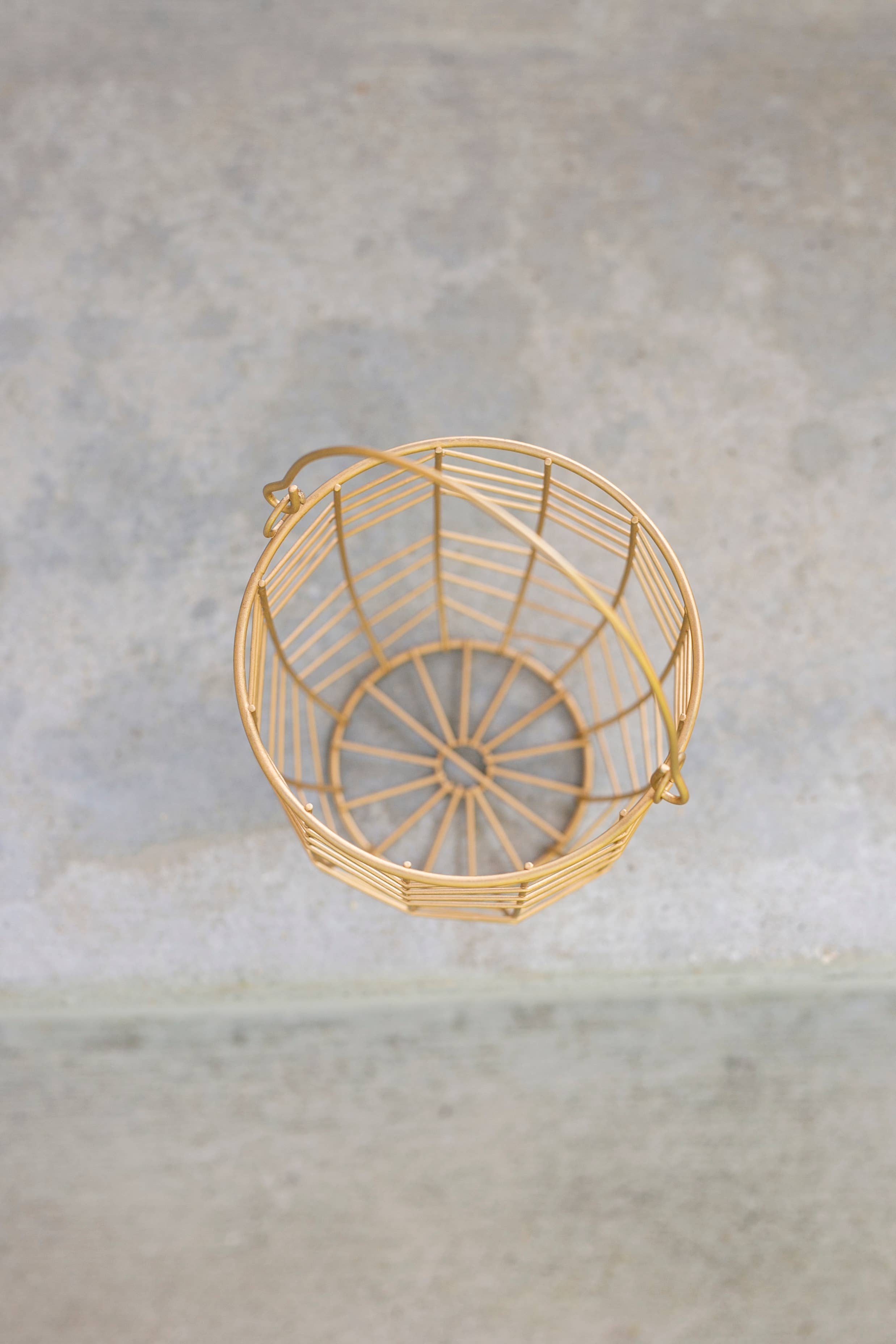 Indy Supply Co - Wholesale Basket - Geometric Swing Handle Wire Basket1