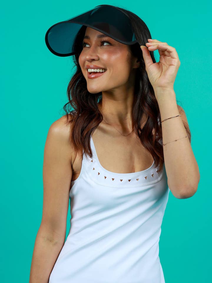 Dorado in Black for wholesale by Araya Brands Corporation Inc.