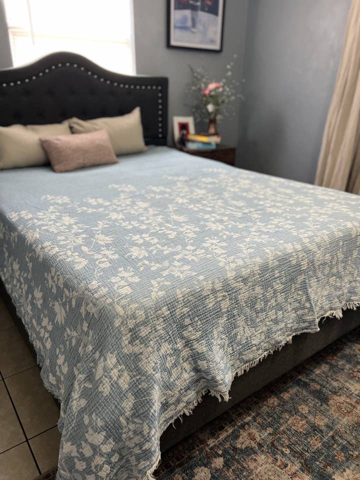 Bougainvillea Muslin Bed Blanket – Pale Sky Blue | 100% Turkish Cotton |Queen for wholesale by TurkanHome
