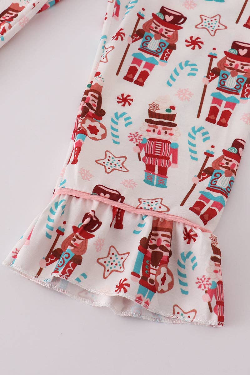 Mom & Co. - Wholesale Sleepwear Set - Kids - Christmas nutcracker print ruffle pajamas set3