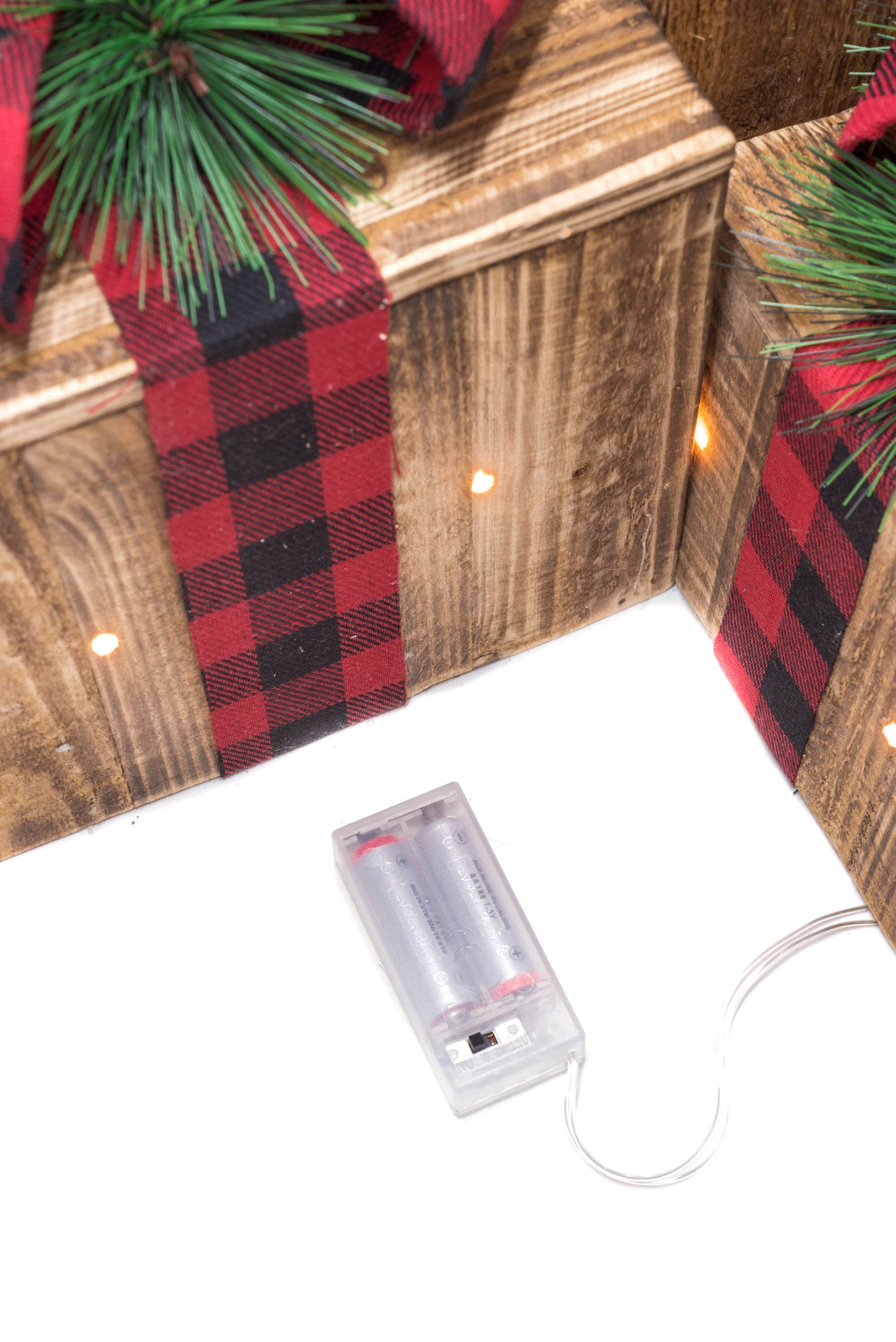 Starlight Collection - Wholesale Christmas Decoration - Umber Illuminated 3 Piece Present Set w/ Plaid Ribbon2