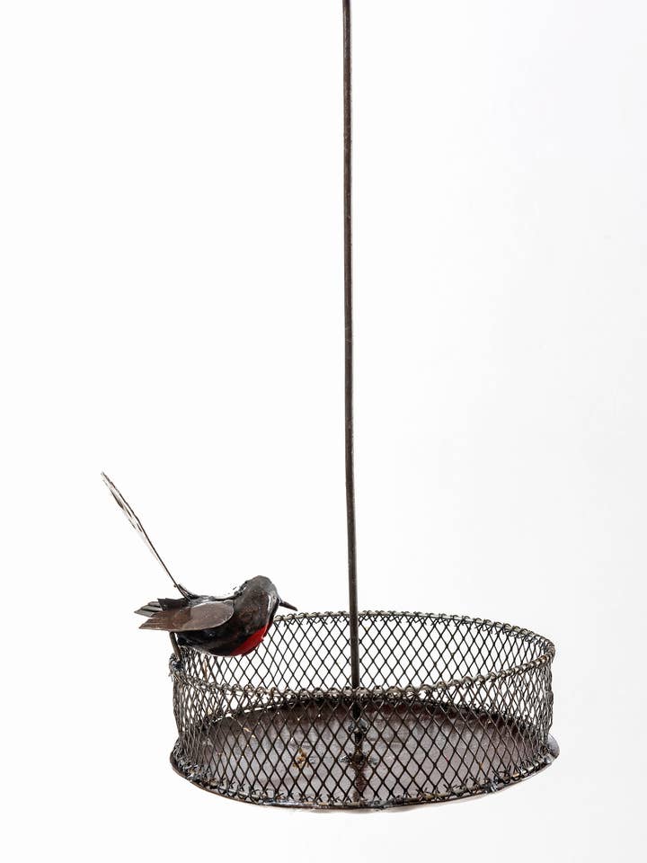 METAL MESH ROBIN BOWL BIRDFEEDER HANGING LOUIS for wholesale by Zimba-Arts