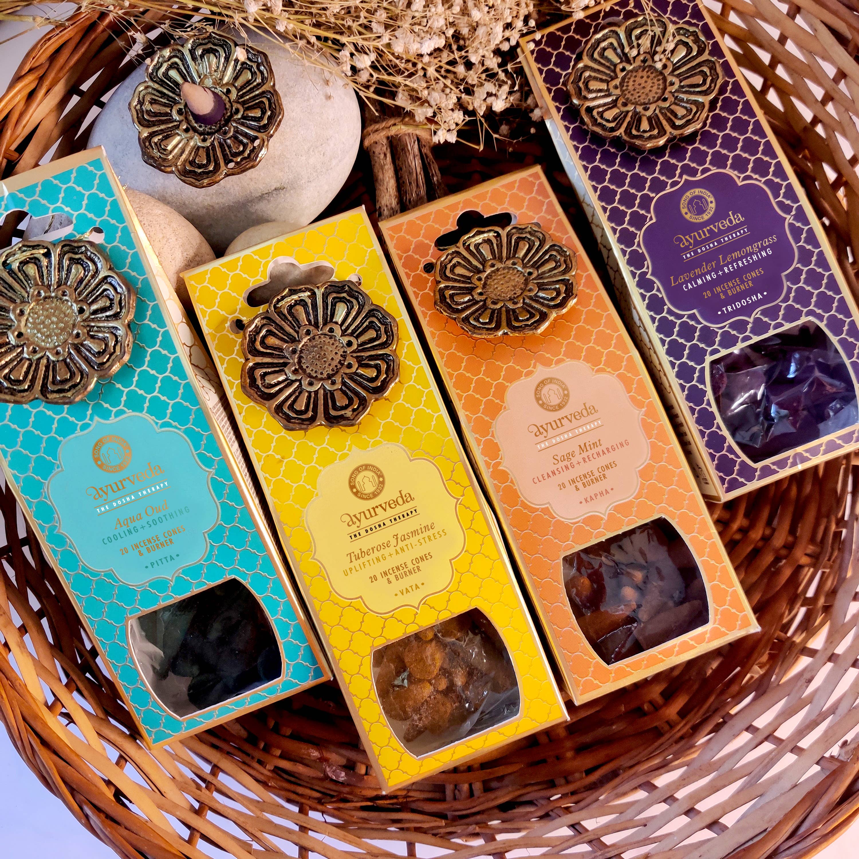 R. Expo/Song of India – Engroshandel Røgelse – Ayurveda kegler – display med 16 stk. i fire dufte og brænder1