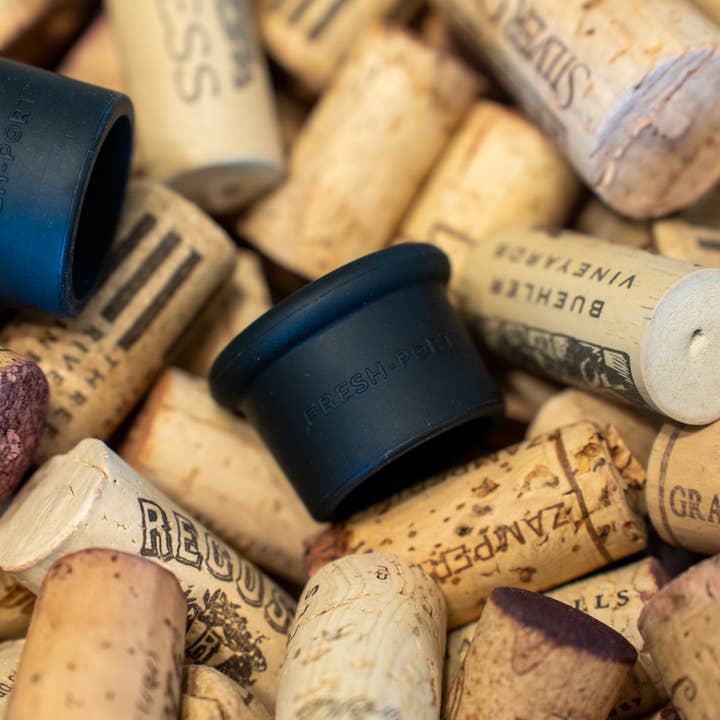 Planetary Design - Wholesale Wine Stopper - Fresh-Port™ Bottle Topper for Wine or Olive Oil1