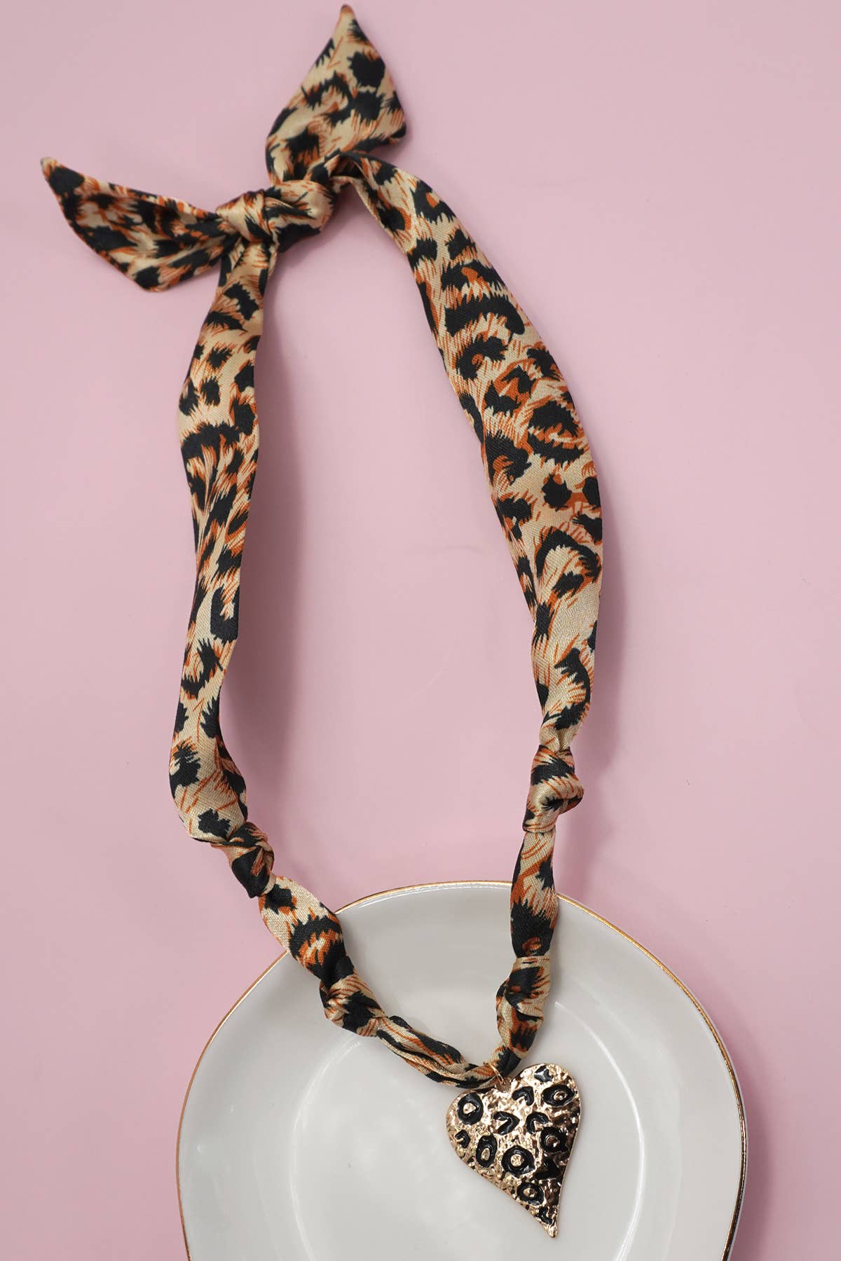 JOSSLYN by wall to wall - Vente Écharpe – femme - COLLIER CHARME ÉCHARPE FAIT MAIN | 80N917907