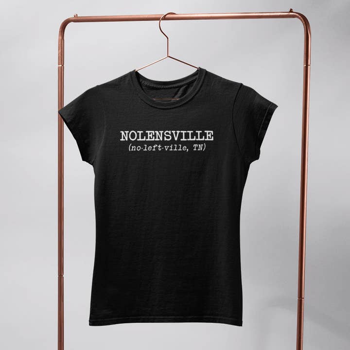 T-shirt pour femme no•left•ville, TN (noir) pour la vente par NSP Apparel