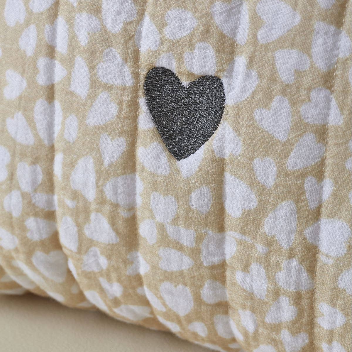 Sylvie Thiriez - Wholesale Toiletry Bag - Unisex - Petit coeur children's toilet bag 1