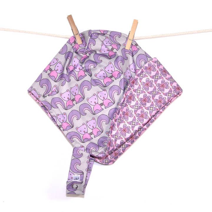 Bonnet en coton bio yeux brillants pour la vente par Urban Baby Bonnets