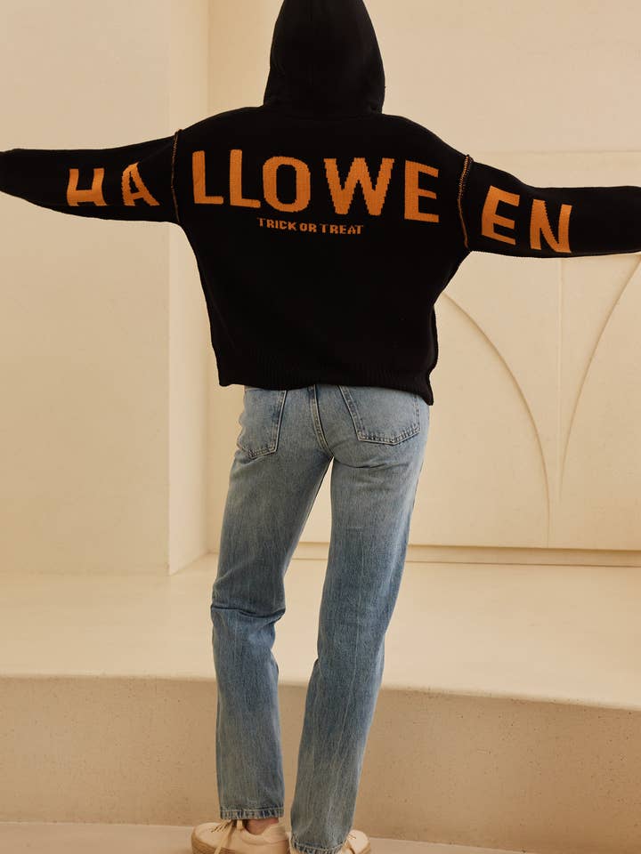 Noir Pull d'Halloween à capuche avec broderie Jaco O en vente sur Faire3