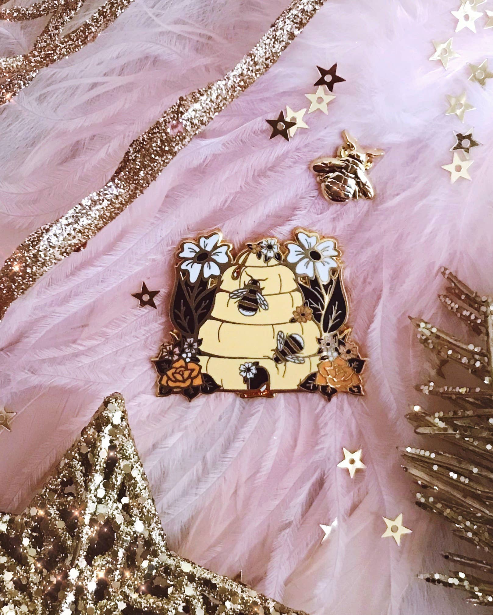 Lilly Baik - Wholesale Lapel Pin/Button - Beehive Enamel Pin1