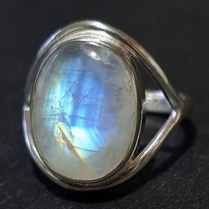 Mistry Gems – Großhandel Cocktail-/Statement-Ring – Unisex Ovaler Mondsteinring | 925 Silber | Stein 15mm x 12mm0