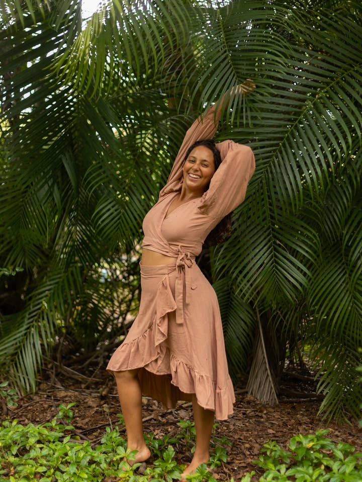 Con Cariño Design - Wholesale Blouse – Women’s - Juliet Reversible organic cotton Wrap top4