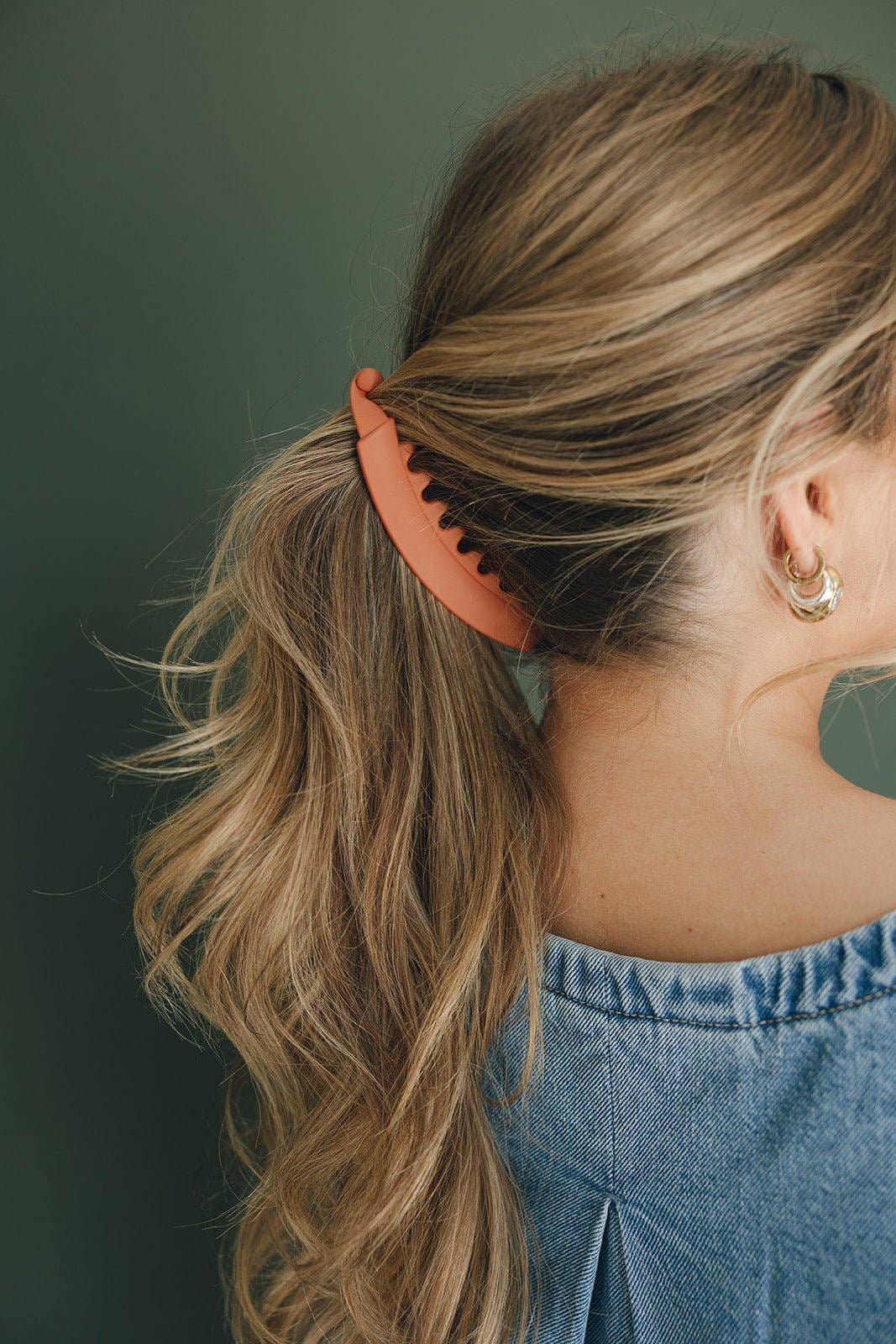 Shop Andi - Wholesale Hair Clip - Women's - Large Banana Claw Clip16