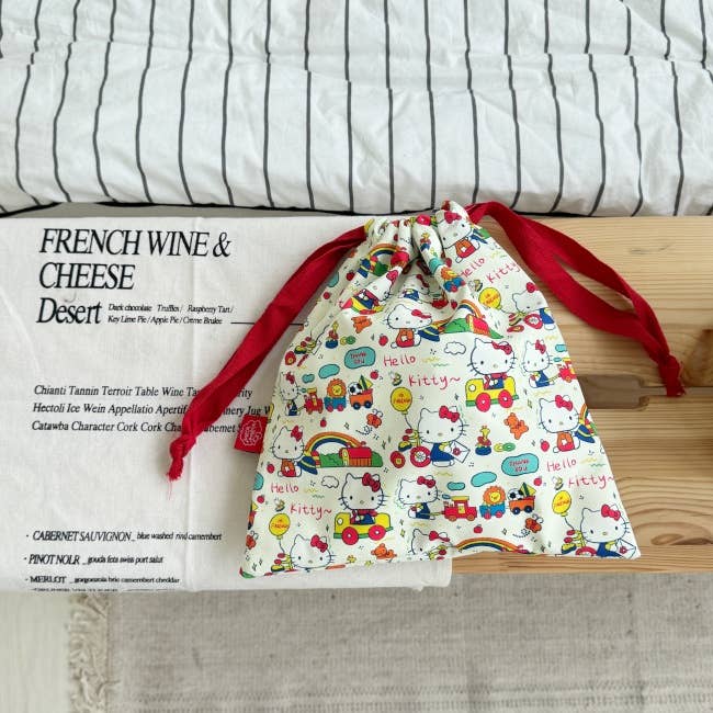 MOND HAUS - Wholesale Gift Bag - Momo Pouch, Cute Kitten Character Pattern Gift Bag5