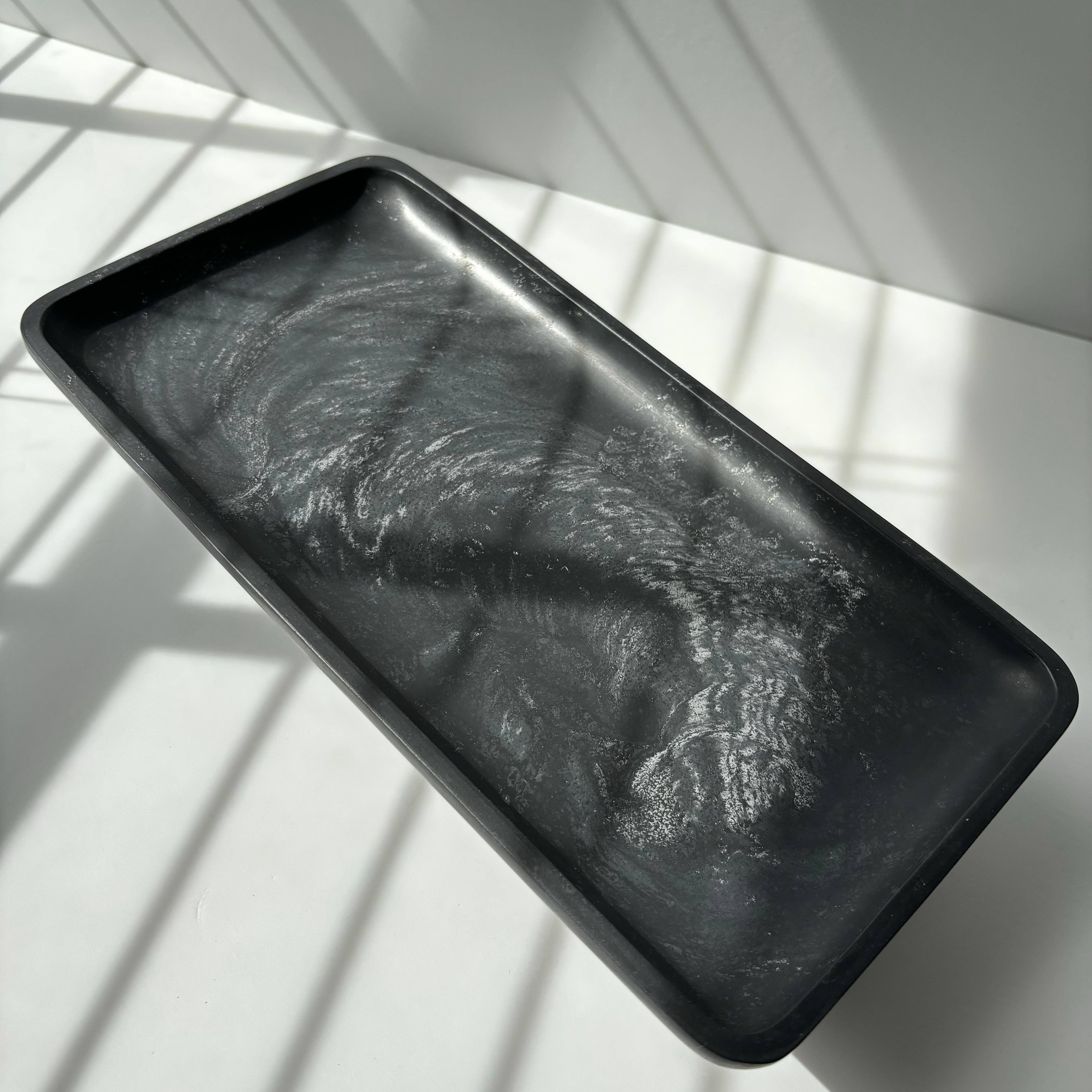 Fancy Concrete – Großhandel Deko-Tablett – Rechteckiges Tablett aus Beton mit Füßen4