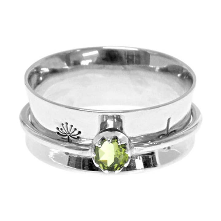 Anel giratório gravado com dente-de-leão Catalina com peridoto por atacado de Kali Ma Designs - Sterling Silver Jewellery