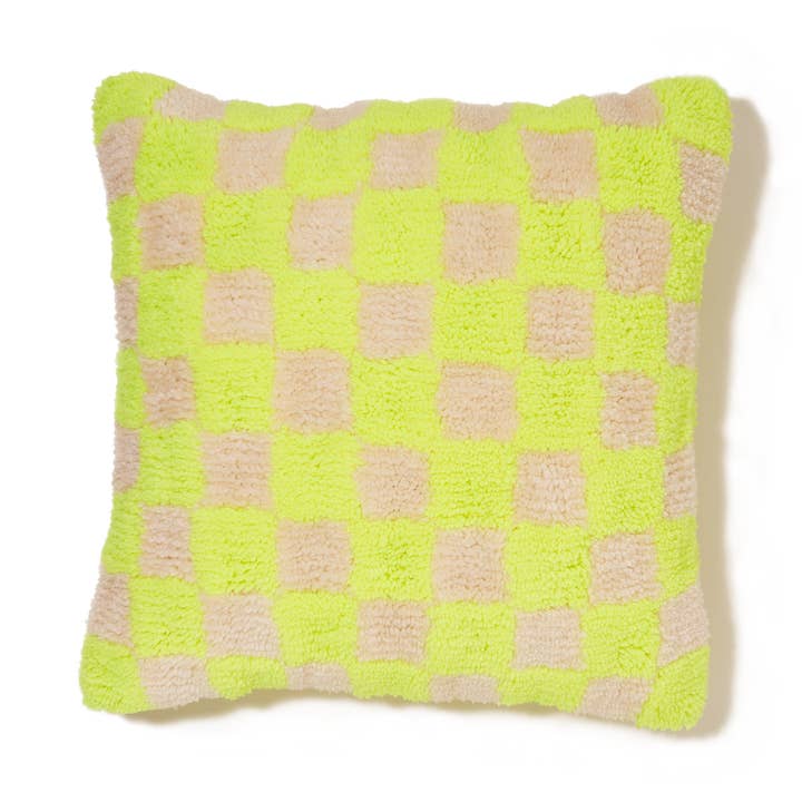 Neon Check Kissen für den Großhandel von Fem World