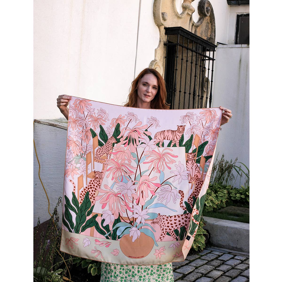 Jessie Zhao New York – wholesale Scarf – Women's – Double Sided Silk Scarf Of Jungle Gathering2