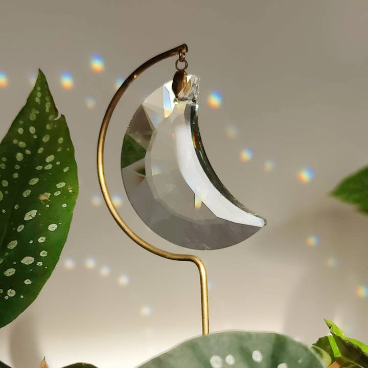 Atelier Intuitive - Wholesale Suncatcher - LUNA • Brass and crystal suncatcher to plant0