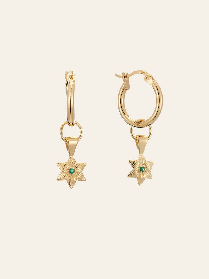 Orecchini Elsa Lily Emerald per la vendita all'ingrosso da parte di Camellia NYC