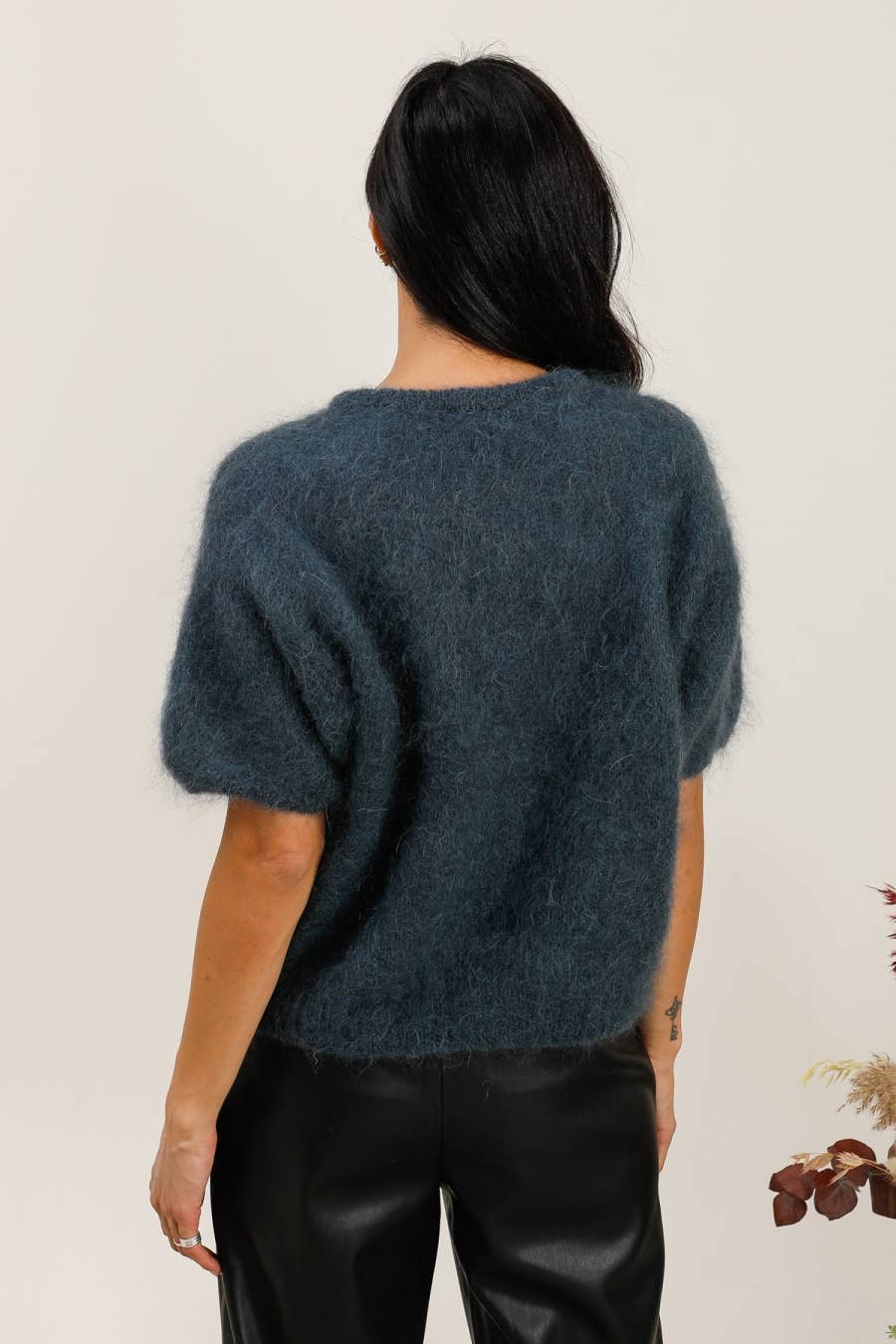 LÉA & LUC – wholesale Kofta - Dam – Mohairkofta med korta ärmar REF. 215793