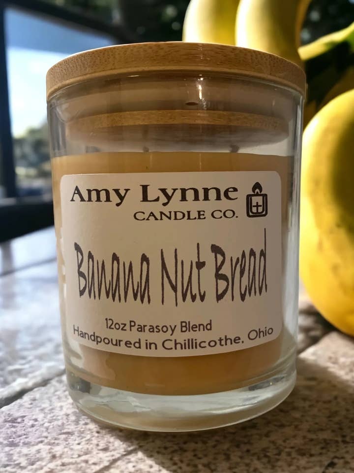 Candela Banana Nut Bread 12oz per la vendita all'ingrosso da parte di Amy Lynne Candle Company
