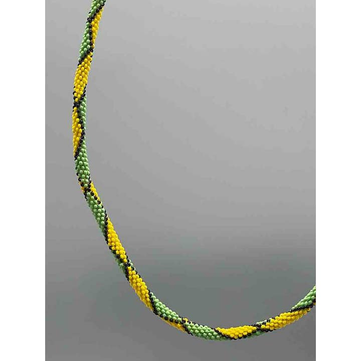 Halsketting met kleurrijk patroon en volledig kralen - Togo voor wholesale door The Niger Bend