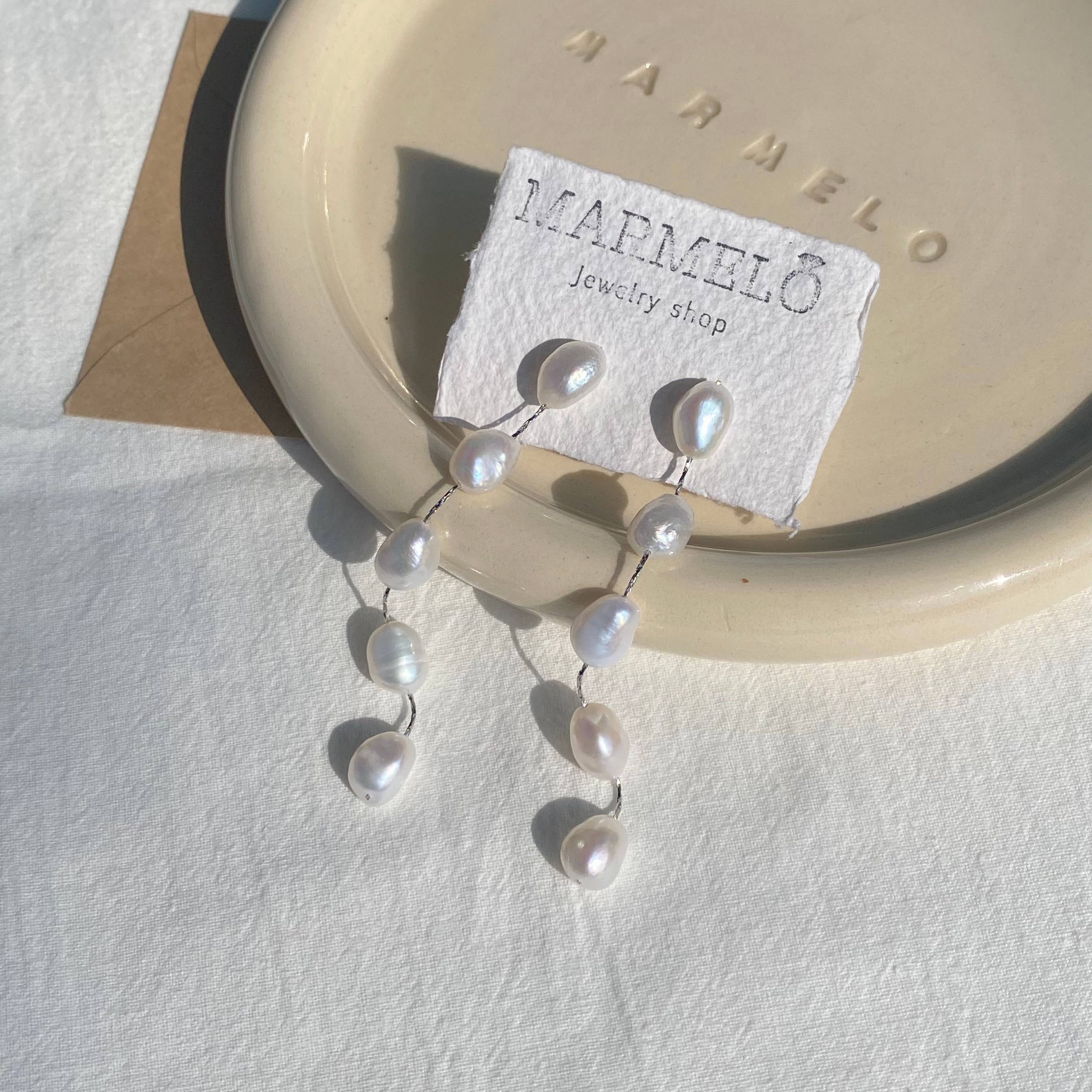 MARMELO - Wholesale Hangende/ronde oorbellen - Lineaire oorbellen met lange druppeltjes in zoetwatercultuur2