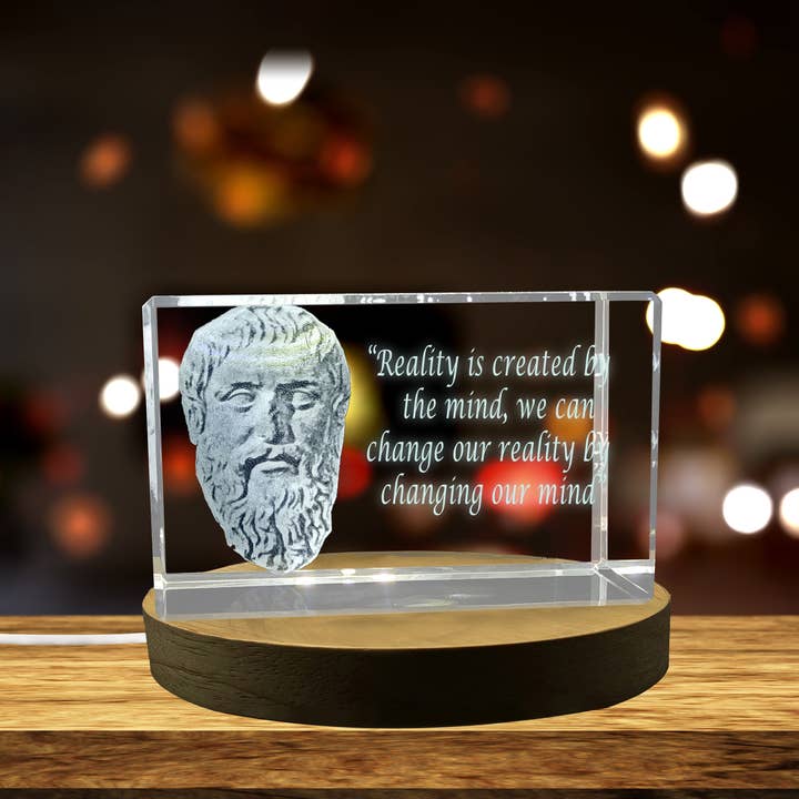 Citations philosophiques célèbres de Platon gravées dans le cristal pour la vente par AB Crystal Collection