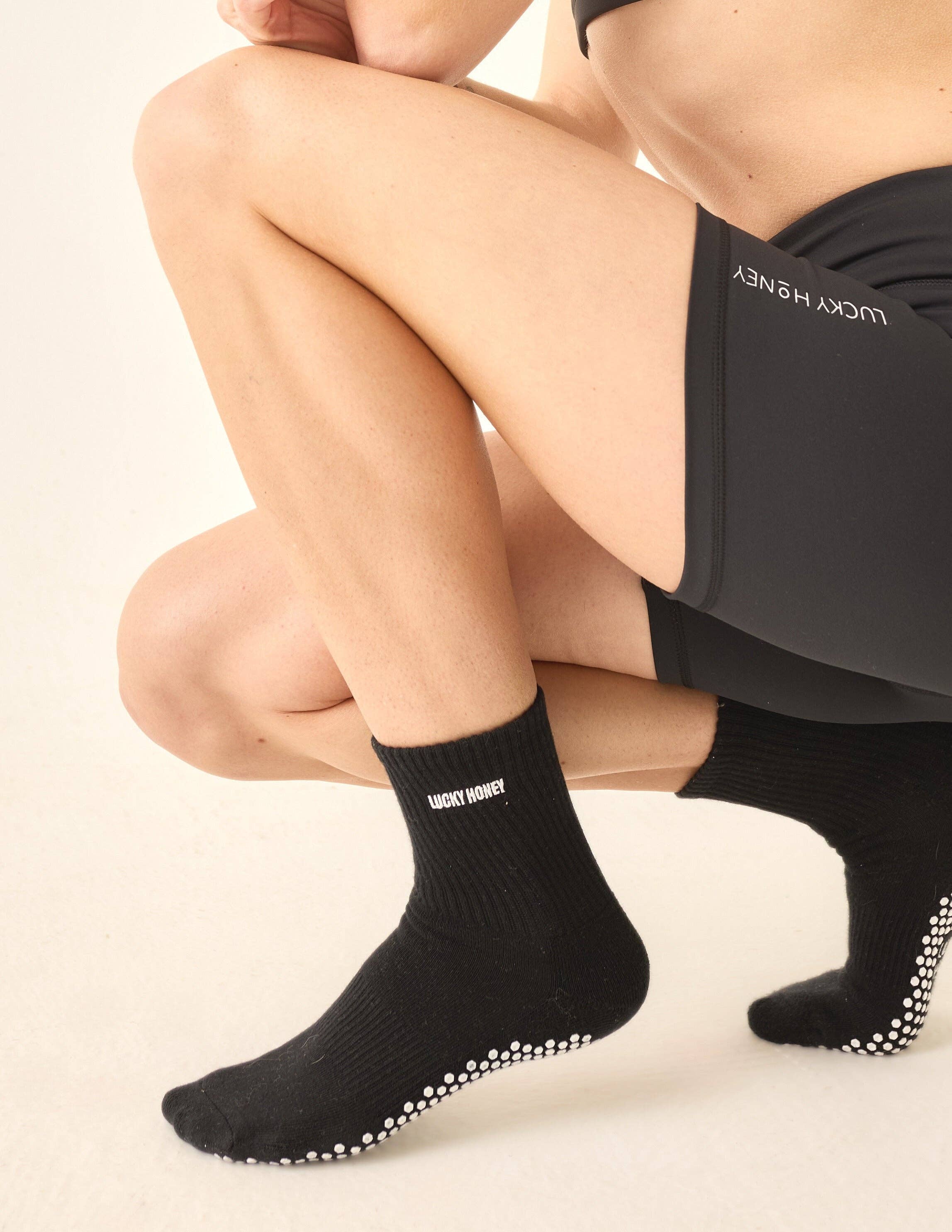 LUCKY HONEY - Wholesale Socks - Women's - The Core Grip Sock16