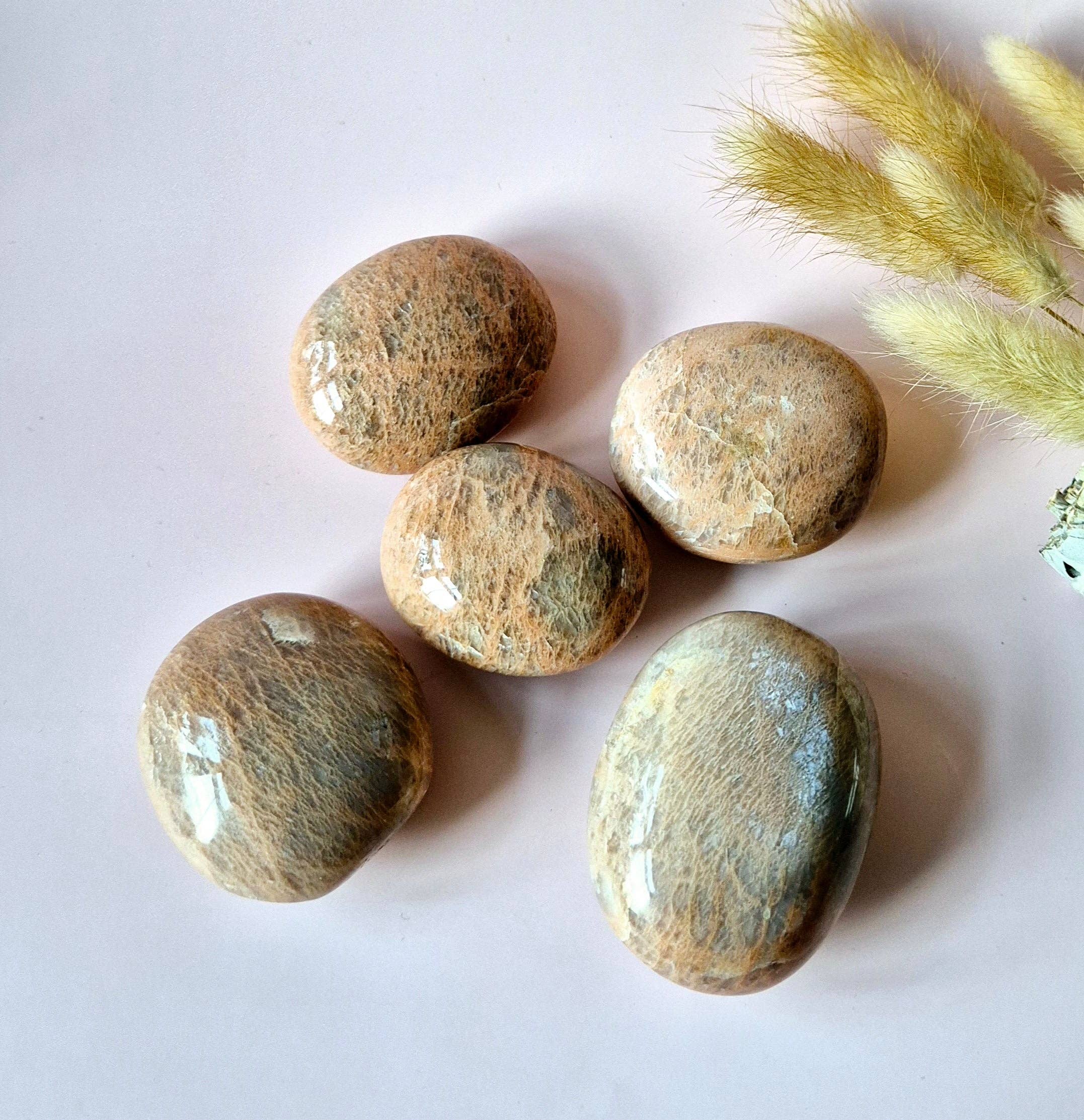 Moonlight Gemstones - Wholesale Spiritual Stone/Crystal - Peach Moonstone Palmstone 60-90g Handstone for Calm and Balance Worry Stone moonstone4