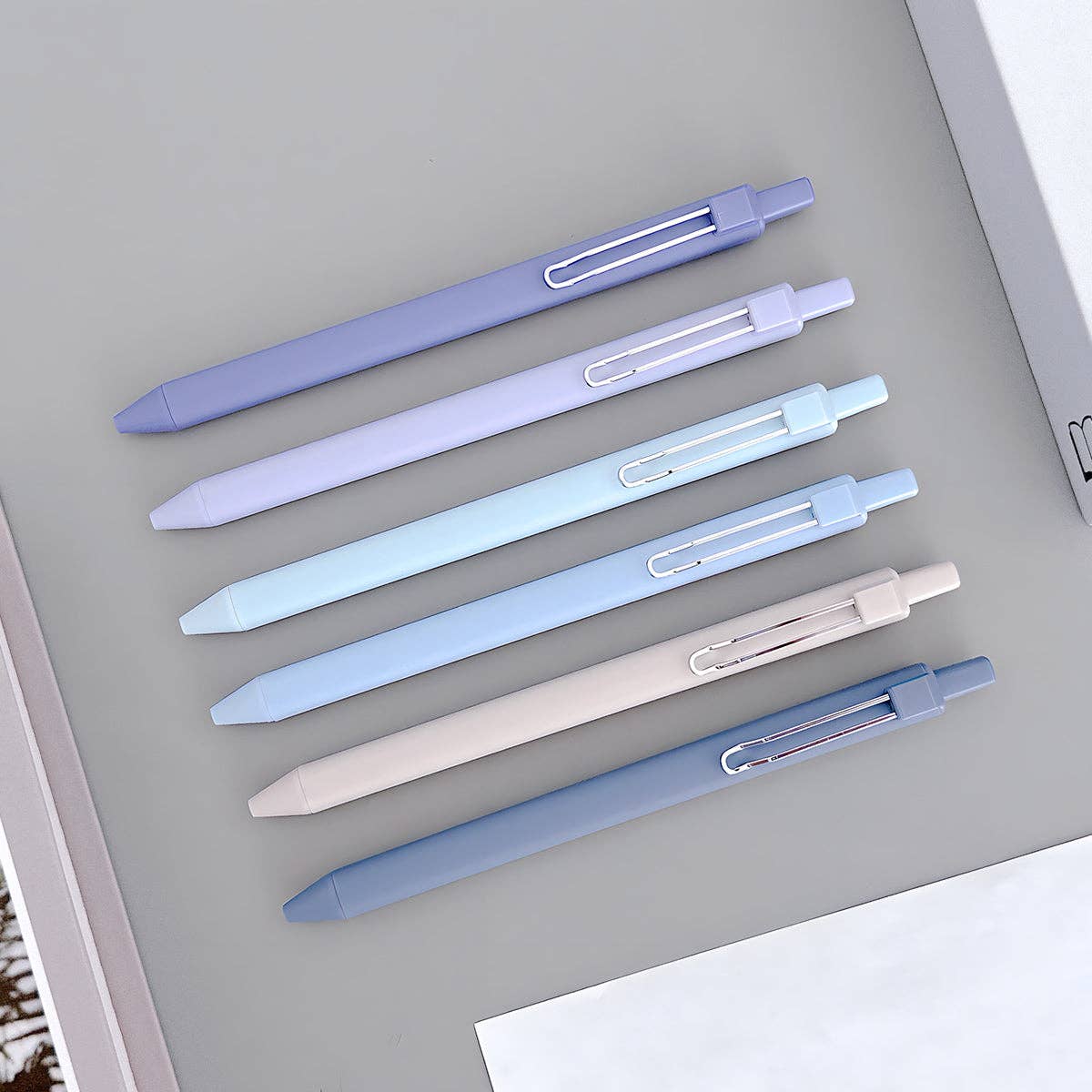 Wrapables.com - Wholesale Pen - Wrapables Retractable Black Ink Gel Pens, 0.5mm (Set of 6)11