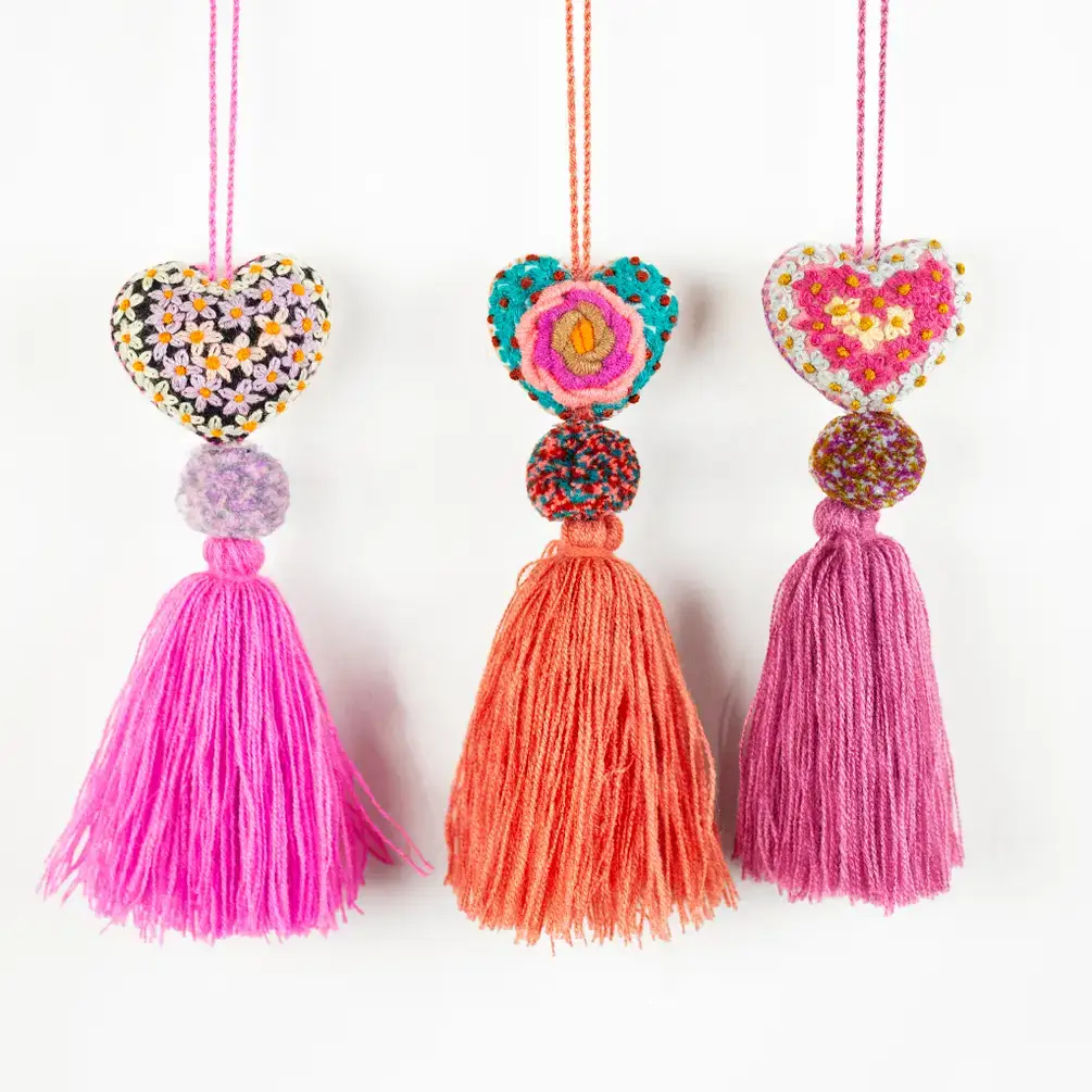 Jitana - Wholesale Ornament - Mini Heart Pom Pom2