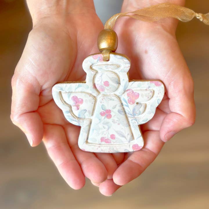 ShopWell - Wholesale Ornament - Hope Angel Ornament1