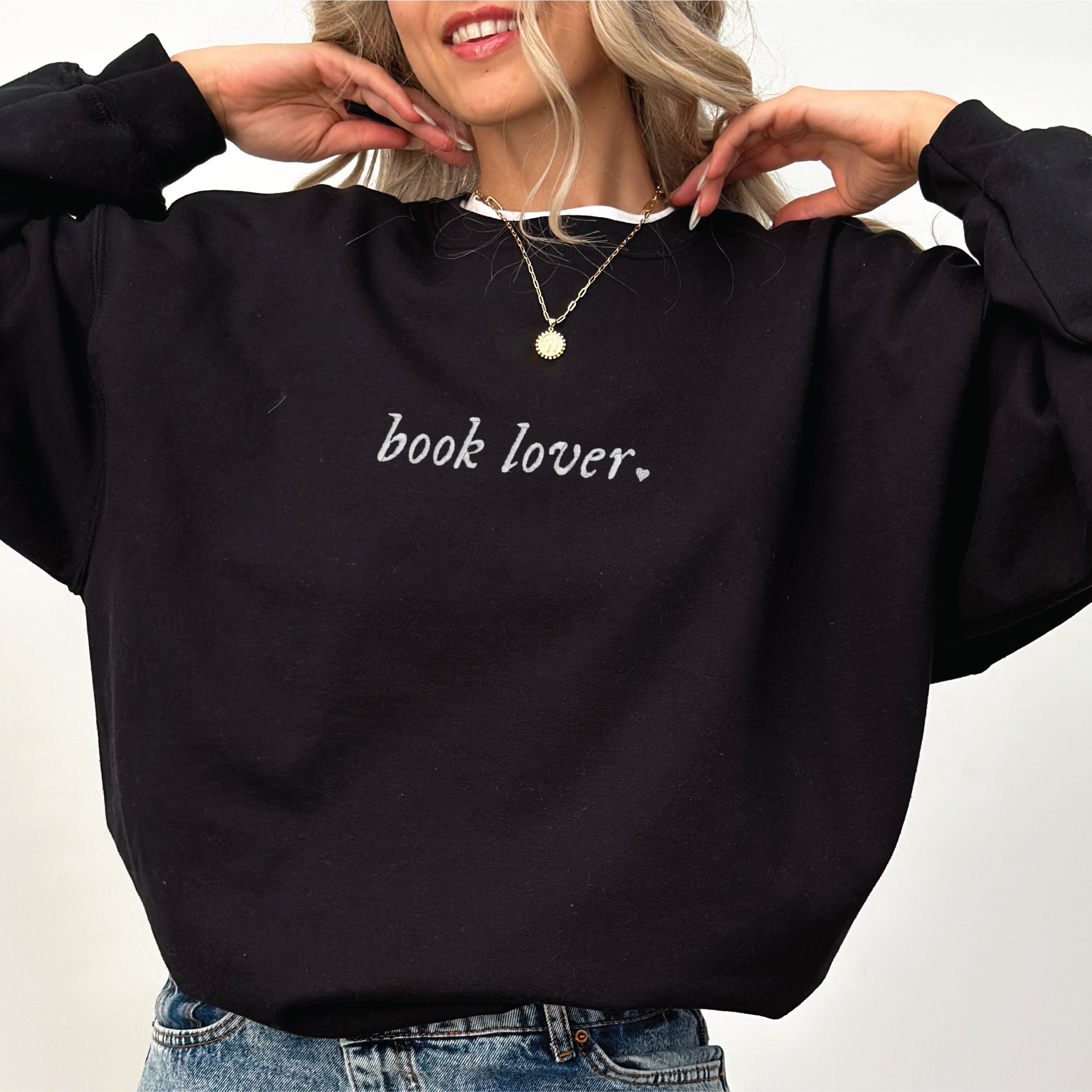 P E T I T R U E - Wholesale Sweatshirt - Women's - EMBROIDERED Sweatshirt Book Lovers Valentines Day Bookish 10
