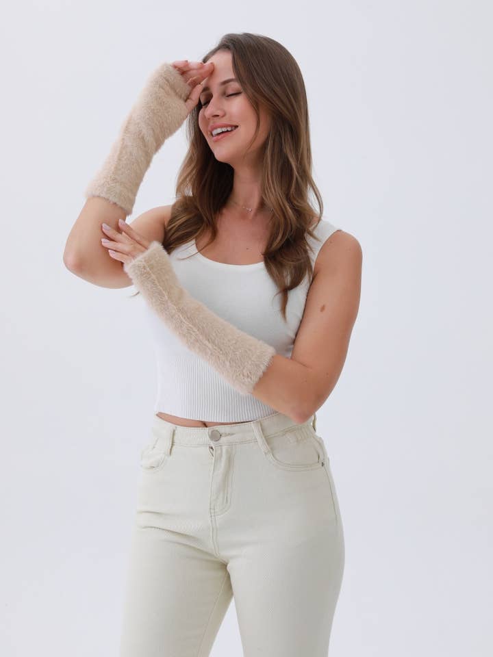 Ultra-Soft Winter Arm Warmers β Cozy Winter Essential for wholesale by Leto Accessories