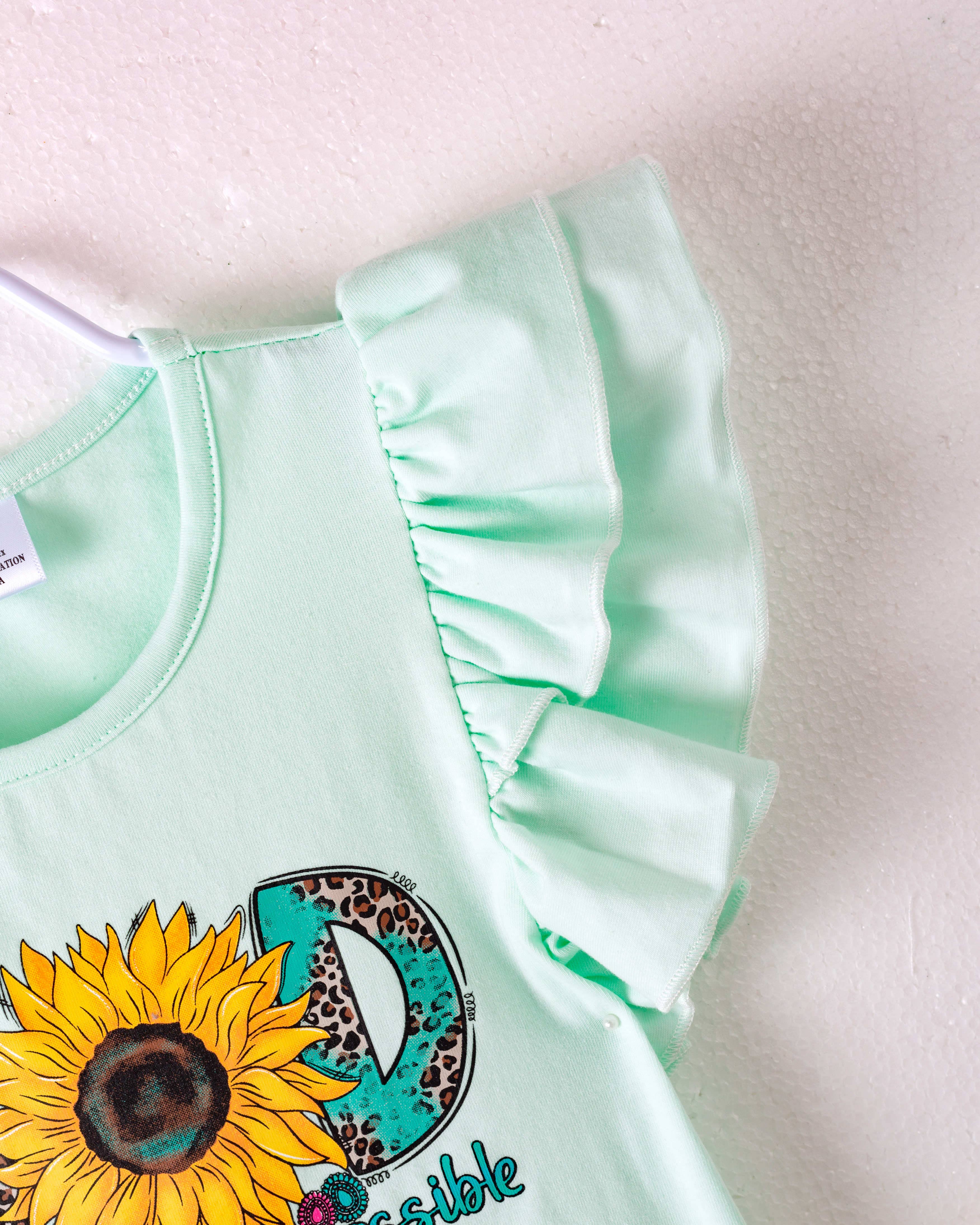 littleoneusa - Vendita all'ingrosso Completo top e pantaloncini - Bambini - Completo in Denim per Ragazza con Paillettes a Girasole Giallo2