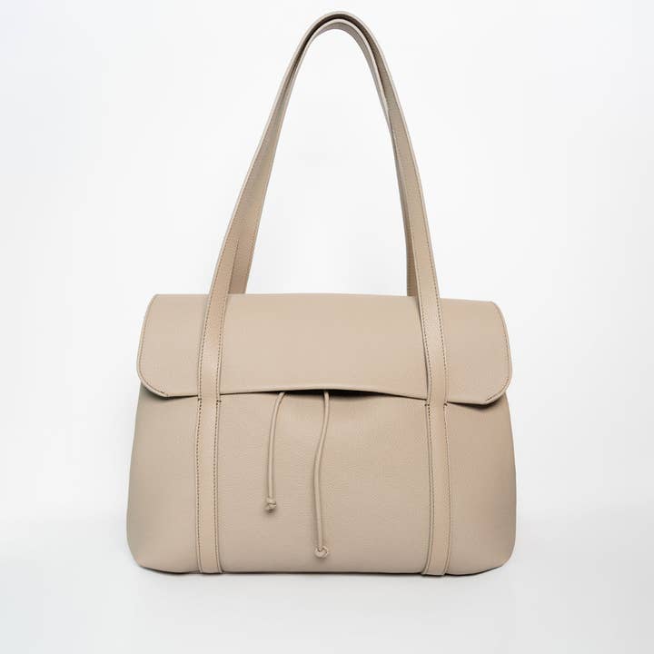 Le Plus Grand Acheteur - Beige Grainé pour la vente par Ann Kurz