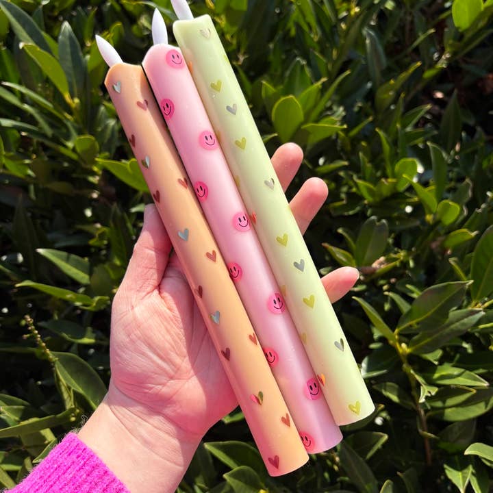 Aifcandles - Vendita all'ingrosso Candela senza fiamma - Candela a Colonna LED Smiley Rosa - Set di 26