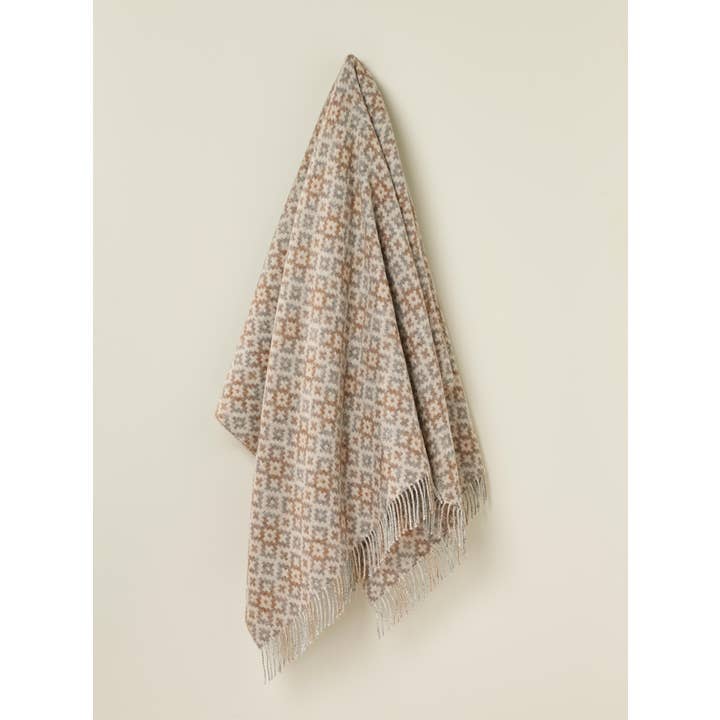 Bronte Moon - Wholesale Throw Blanket - Dartmouth Range - Shetland Quality Throw - Made in England4