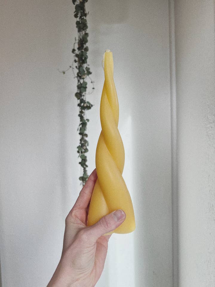 vela con forma de pilar grande y torcido para venta al por mayor de Whiskey + Wine