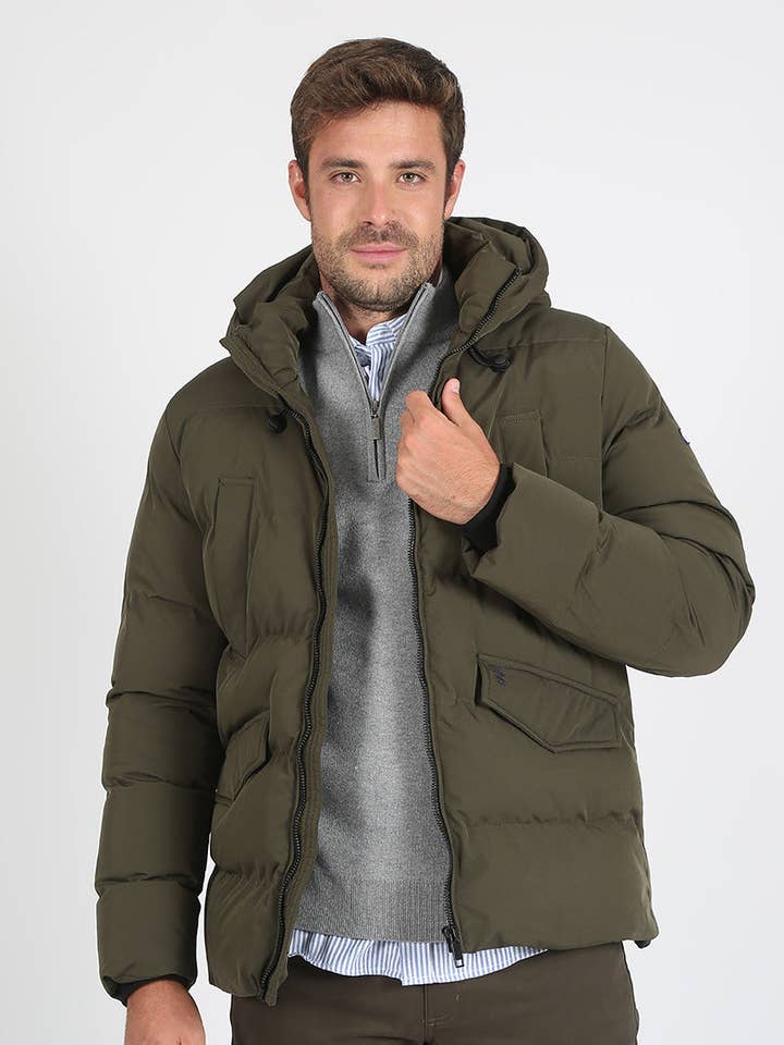 Parka kaki pour la vente par Solera